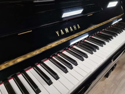 Yamaha u300 deals