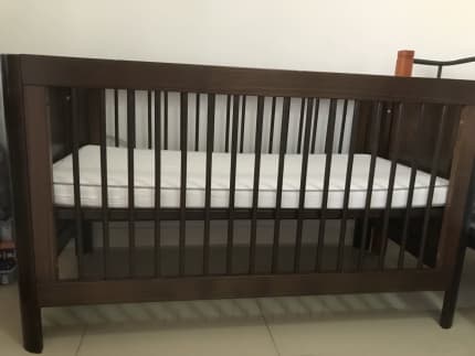 Baby hot sale bed gumtree