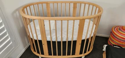 Stokke hotsell cot gumtree