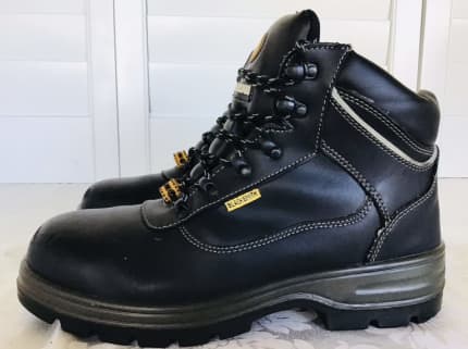 Blacksmith steel store capped safety boots