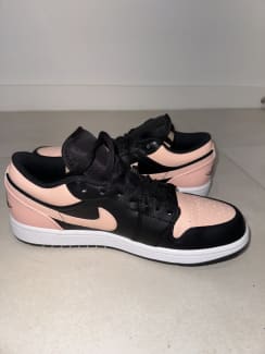 Jordan 1 crimson tint size outlet 8