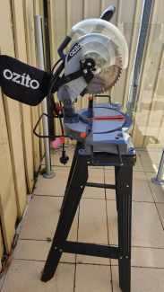 Ozito 210mm 1600w compound mitre saw store and stand