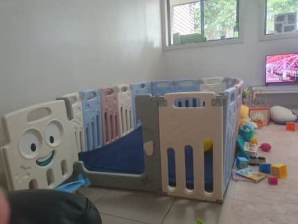 Baby best sale playpen gumtree