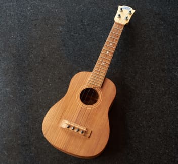 Maton deals ukulele gumtree