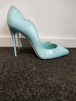 Turquoise louboutin clearance heels