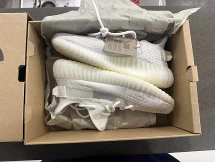 Yeezy supply 2024 australia shipping