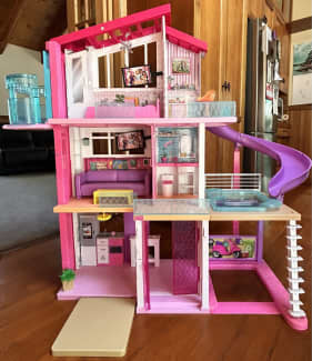 Barbie dream house discount gumtree