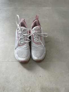 Air 270 gumtree best sale