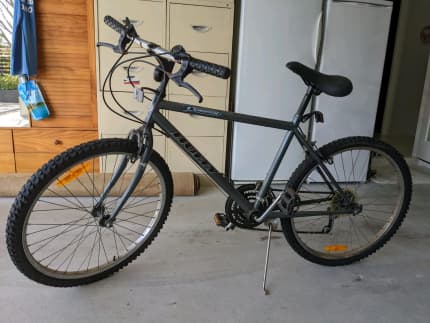 fs elite black river canyon mountain bike