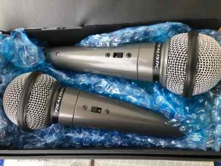 Realistic Dynamic Microphones Made by Shure in Mexico Fantastic