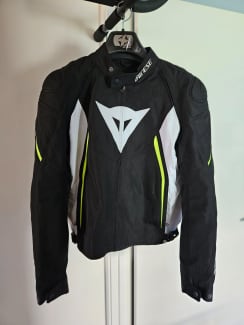 Dainese avro d2 tex on sale black