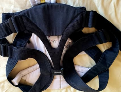 Baby bjorn carrier sales gumtree