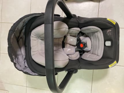 Baby jogger hotsell capsule base