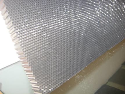 Laser bed cutting and aluminium honeycomb