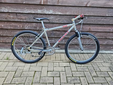 giant xtc 860 mountain bike