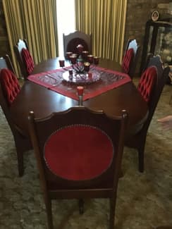 used dining room table and 6 chairs