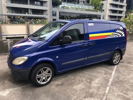 mercedes vito blue