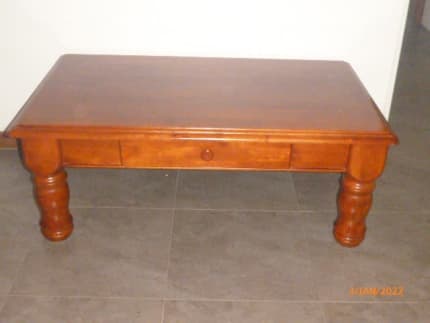 second hand pine coffee table