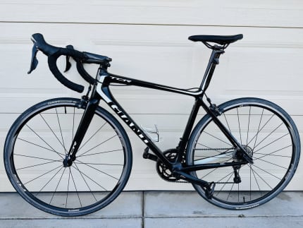 Giant TCR SL Advanced Carbon Road Bike Men s Bicycles Gumtree