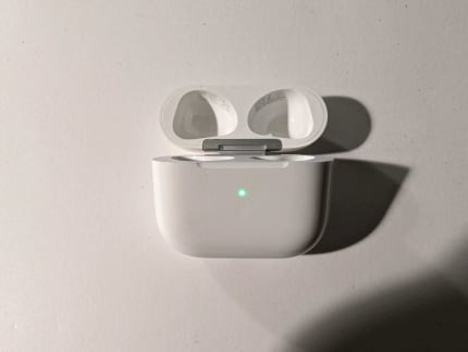 Apple - AirPods (3rd Generation) with Lightning Charging Case