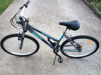 huffy tundra women's bike