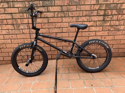 お年玉セール特価 WAGWAN BMX 16インチ donpeppe.it