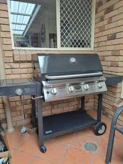 Jackaroo 4 burner bbq hotsell