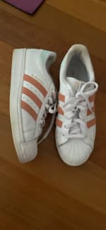 Adidas superstar 2025 womens gumtree