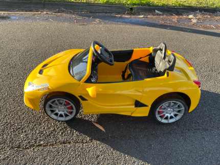 ferrari power wheels yellow