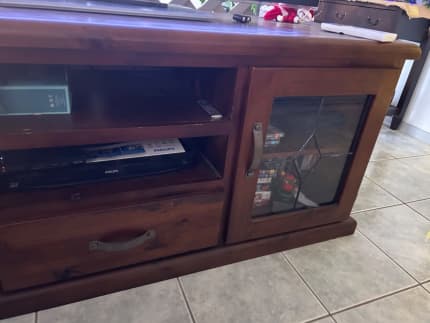 Gumtree deals tv unit