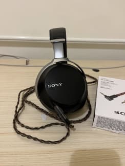 Sony MDR Z7 Audiophile Headphones with Kimber Cable