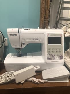 Brother SE600 Sewing and Embroidery Machine