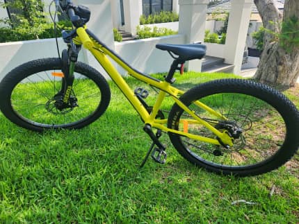 Scott scale 24 disc yellow outlet bike