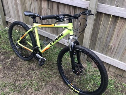 trek 3500 mountain bike blue