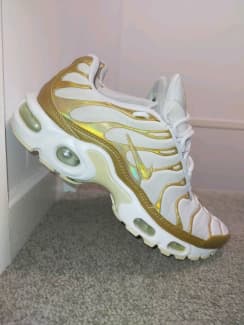 Air max plus metallic gold outlet 2018