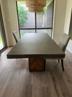 Nick scali online oak dining table