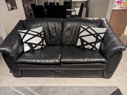 Gumtree leather lounge online suites