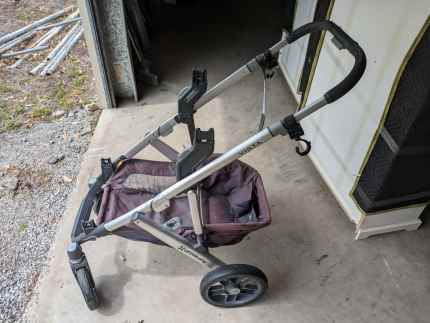 Uppababy vista 2 seats 1 bassinet Prams Strollers in Picton NSW Gumtree Australia