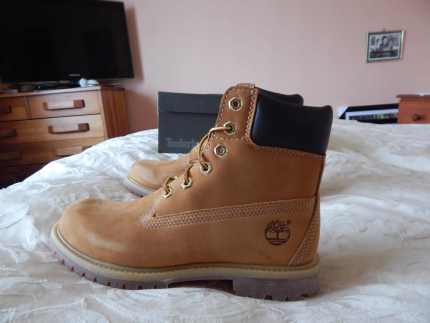 Timberland womens 6 inch Premium boots size 7 US New in box Women s Shoes in Launceston TAS Gumtree Australia