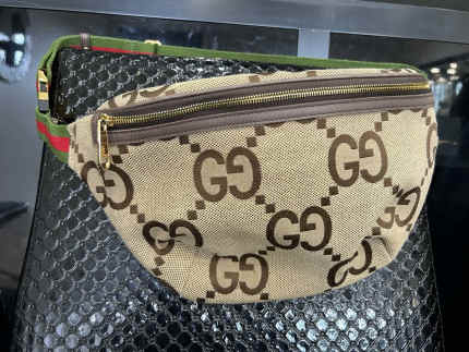 Gucci Belt Bag Jumbo GG Camel/Ebony very good condition, Bags, Gumtree Australia Hobsons Bay Area - South Kingsville