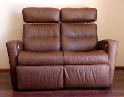 Gumtree 2025 recliner lounge