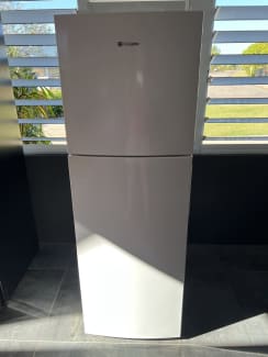 westinghouse 280 litre upright freezer