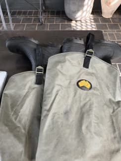 Hornes Thigh Waders with Size 10 Blundstone Boots Fishing