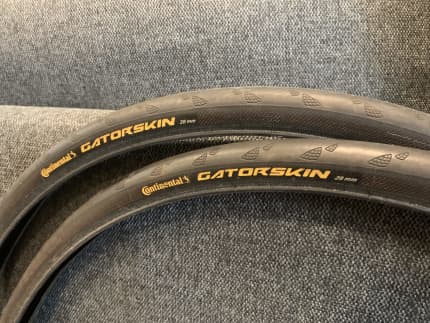 28mm best sale gatorskin tyres