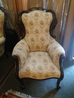 queen anne parlor chair