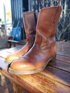 red wing machinist boots