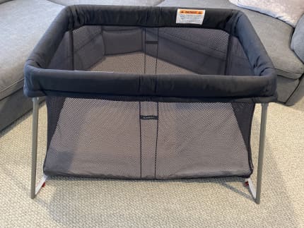 Baby bjorn travel outlet cot gumtree