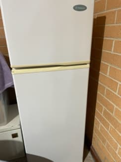 westinghouse 221 fridge