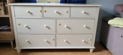 White on sale drawers gumtree