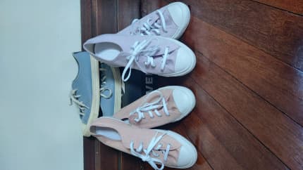 Converse dainty clearance size 7